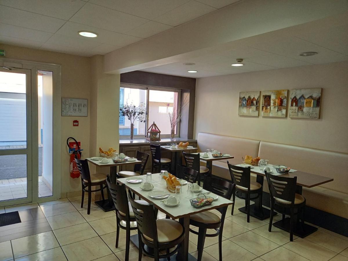 Hotel Sables D'O Et Son Restaurant Le 16 Bis Les Sables-dʼOlonne Exterior foto